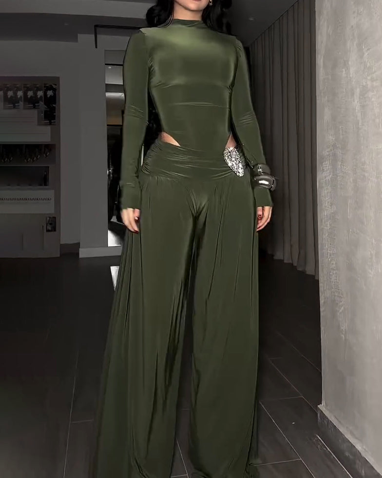 Two-Piece Set Turtleneck Side Cutout Rhinestone Wide Leg Pants (Pre-sale)