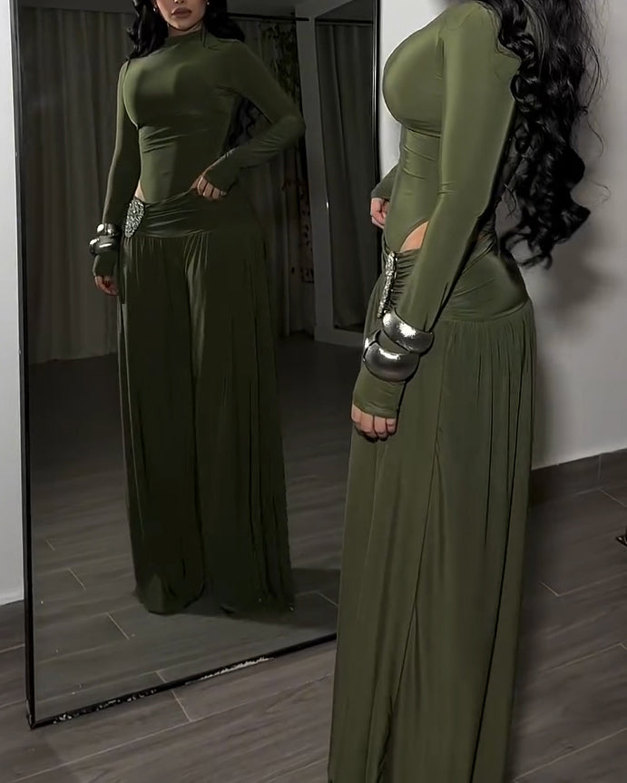Two-Piece Set Turtleneck Side Cutout Rhinestone Wide Leg Pants (Pre-sale)